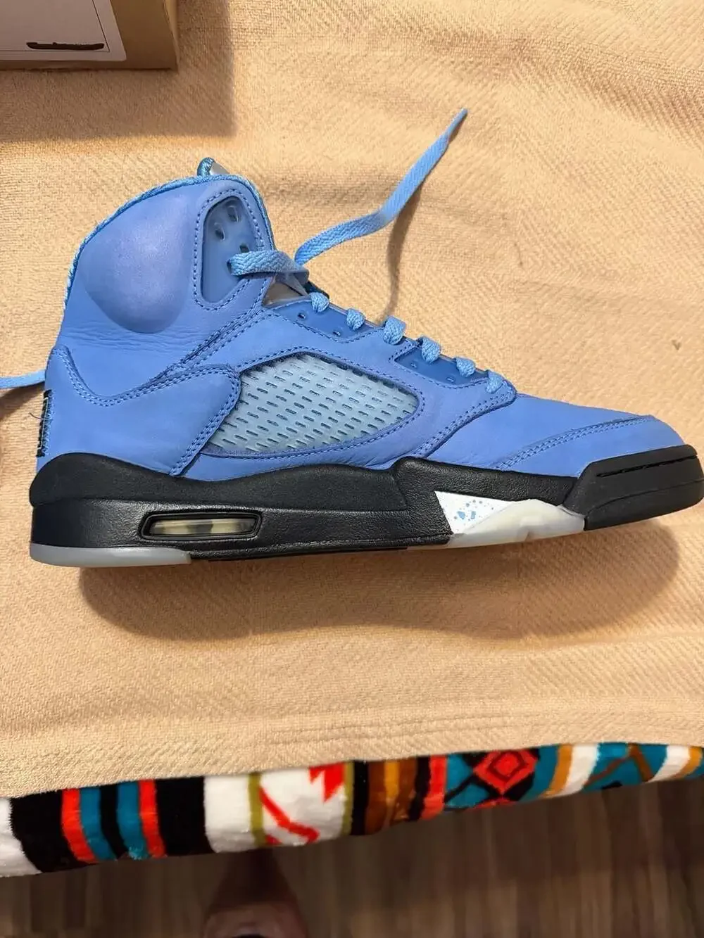 Air Jordan 5 Retro SE UNC University Blue